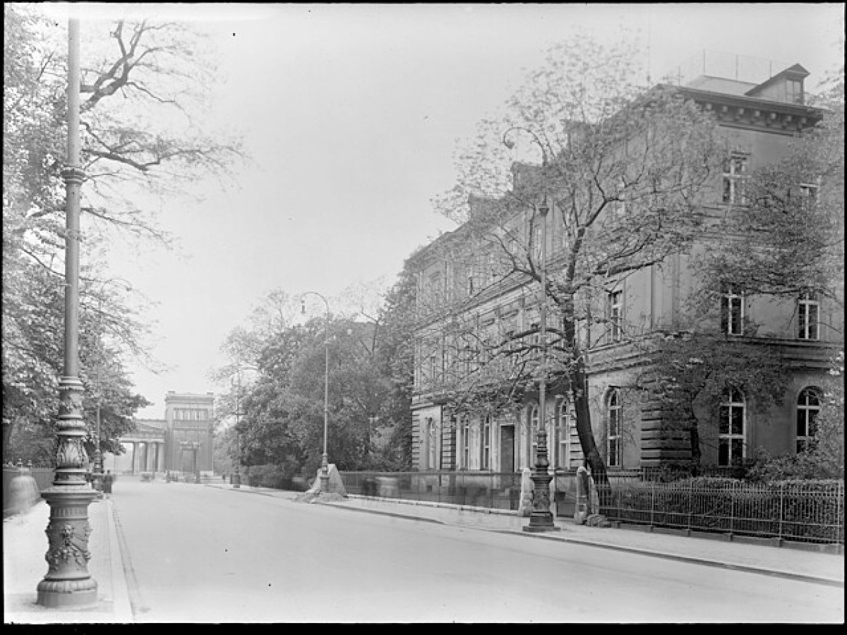 Brienner strasse during the Third Reich